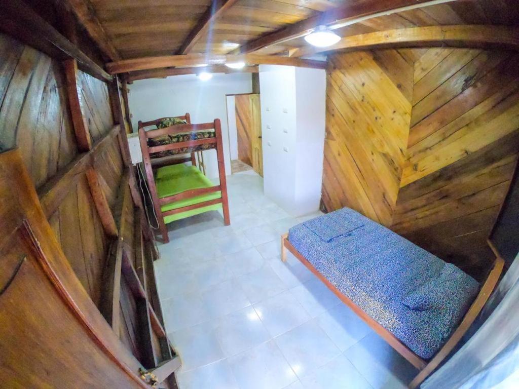 Iguana Beach House Hostel Montanita Exterior photo