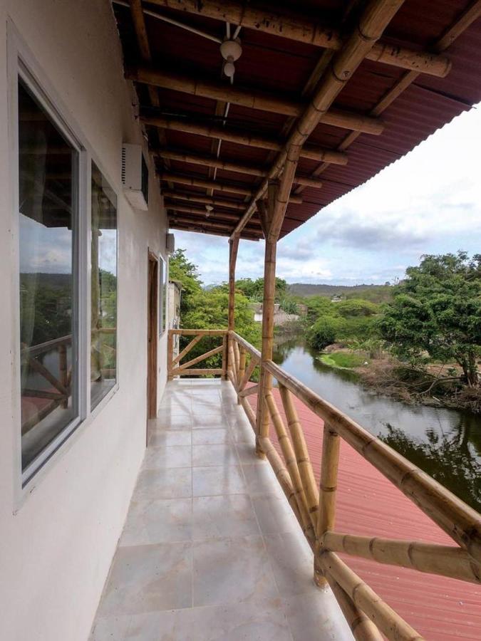 Iguana Beach House Hostel Montanita Exterior photo